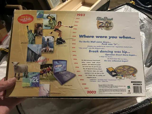 2002 Trivial Pursuit Canadian Edition - collectors in Toys & Games in Ottawa - Image 3