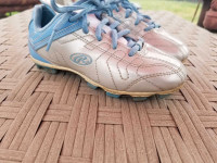 Chaussures à crampons de soccer / (cleats): grandeur 13