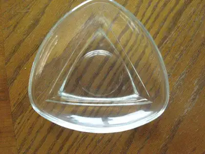 Downsizing: Selling this triangular glass candy dish. Never used and not needed anymore. 3.00 Cash a...