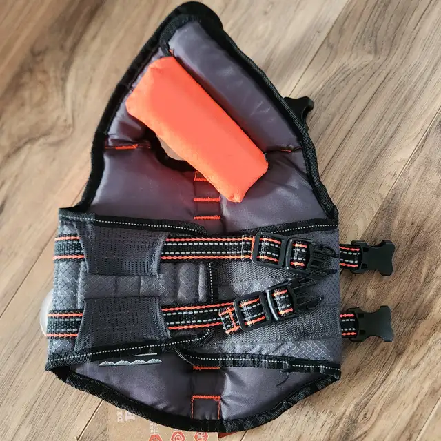 NEW Arcadia Trail DOG High Visibility Life Jacket (size XS) in Other in Fredericton - Image 6