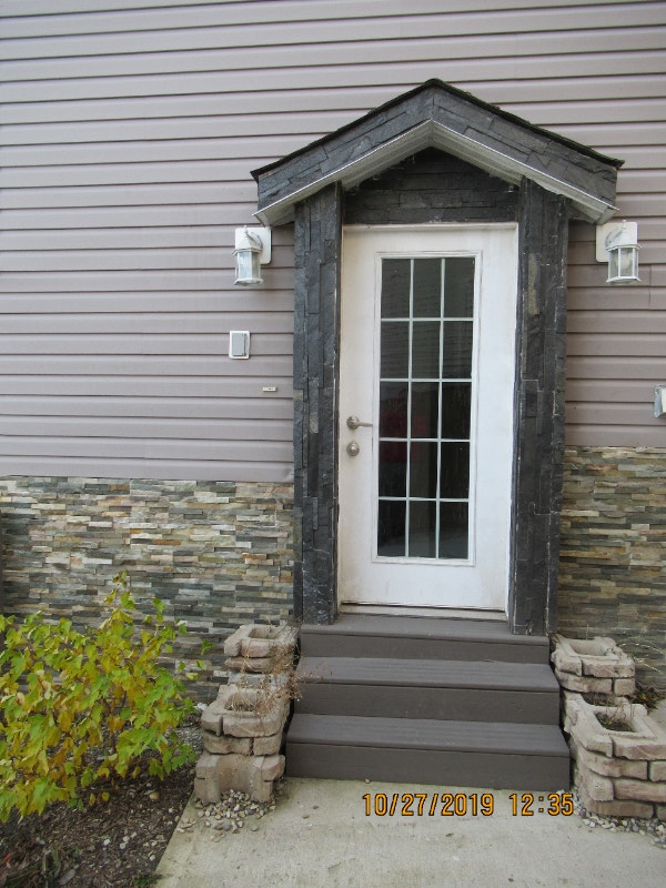 3 Bedrooms Walkout basement for rent from Aug 01 Long Term Rentals