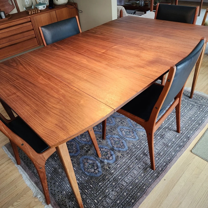 Walnut Dining Table FULLY Restored. 3 Extensions Dining Tables & Sets