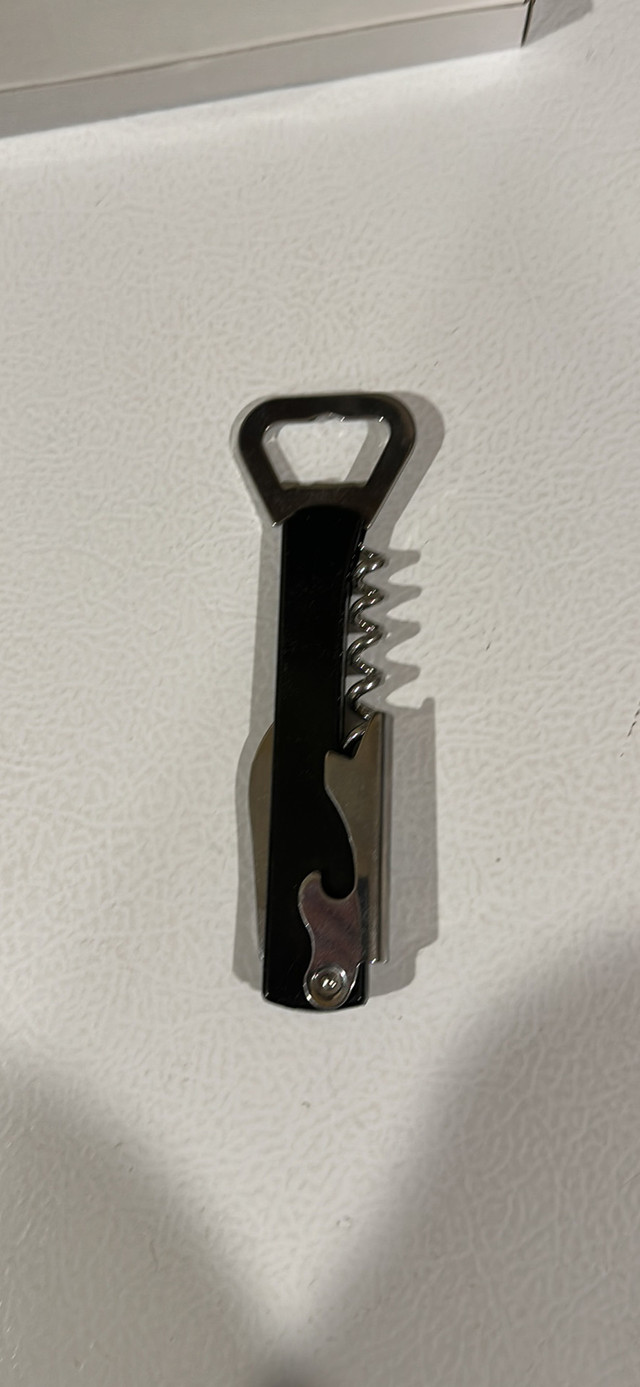 Corkscrew, Bottle Opener, Small Blade Perfect For Picnics in Kitchen & Dining Wares in Ottawa - Image 2