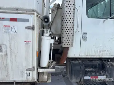 Hydraulic pole puller off of a Hydro One digger derrick. Not sure what specific model it is. The tru...