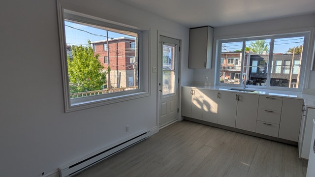 Large appartement 3 1/2 à louer dans Villeray — photo 3