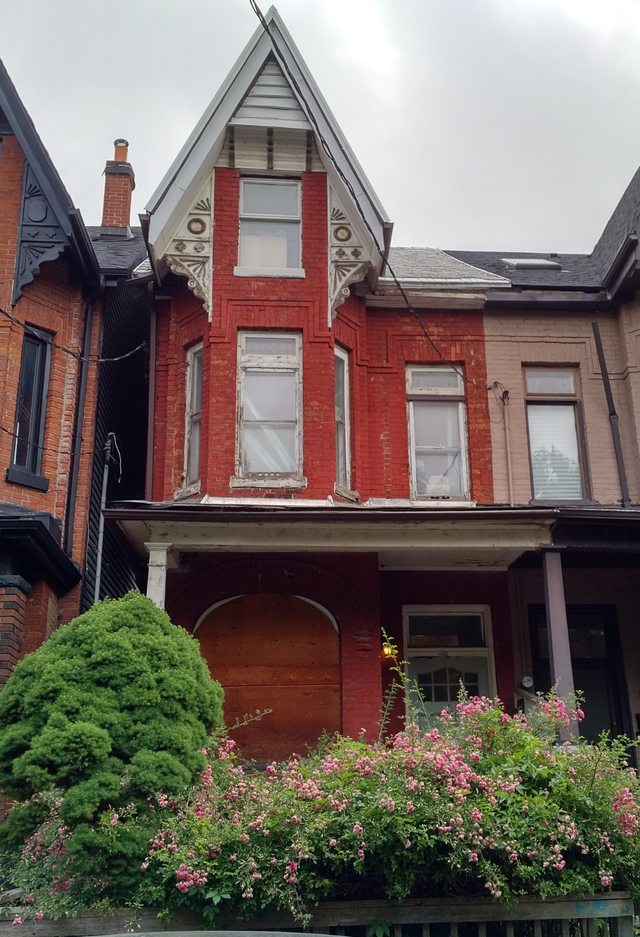 Furnished rooms from October Downtown Toronto in Room Rentals & Roommates in City of Toronto - Image 6