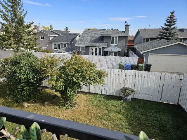 Furnished Ensuite room  in Alberta in Canada - Image 7