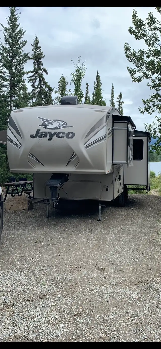2017 Jayco Eagle HT 26.5 RLDS in RVs & Motorhomes in Kitimat - Image 4