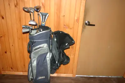 Navy and Grey Datrek Golf Bag with Cover 2 Silver and 1 Gold Golf Putters Tourpedo THW 550 #7 Iron....