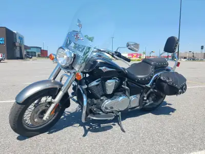 À qui la chance? Moto Kawasaki Vulcan 900cc 2012 en parfaite condition, 31000 km, un seul propriétai...