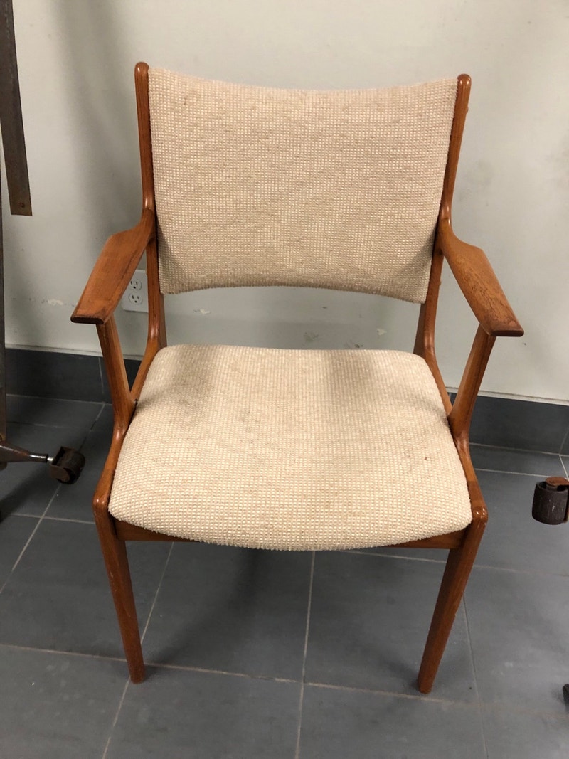 Mid century modern chair. MCM Chairs & Recliners City of Toronto