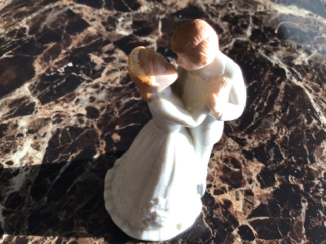 Lefton  signed   Wedding Cake Topper in Arts & Collectibles in Edmonton - Image 2