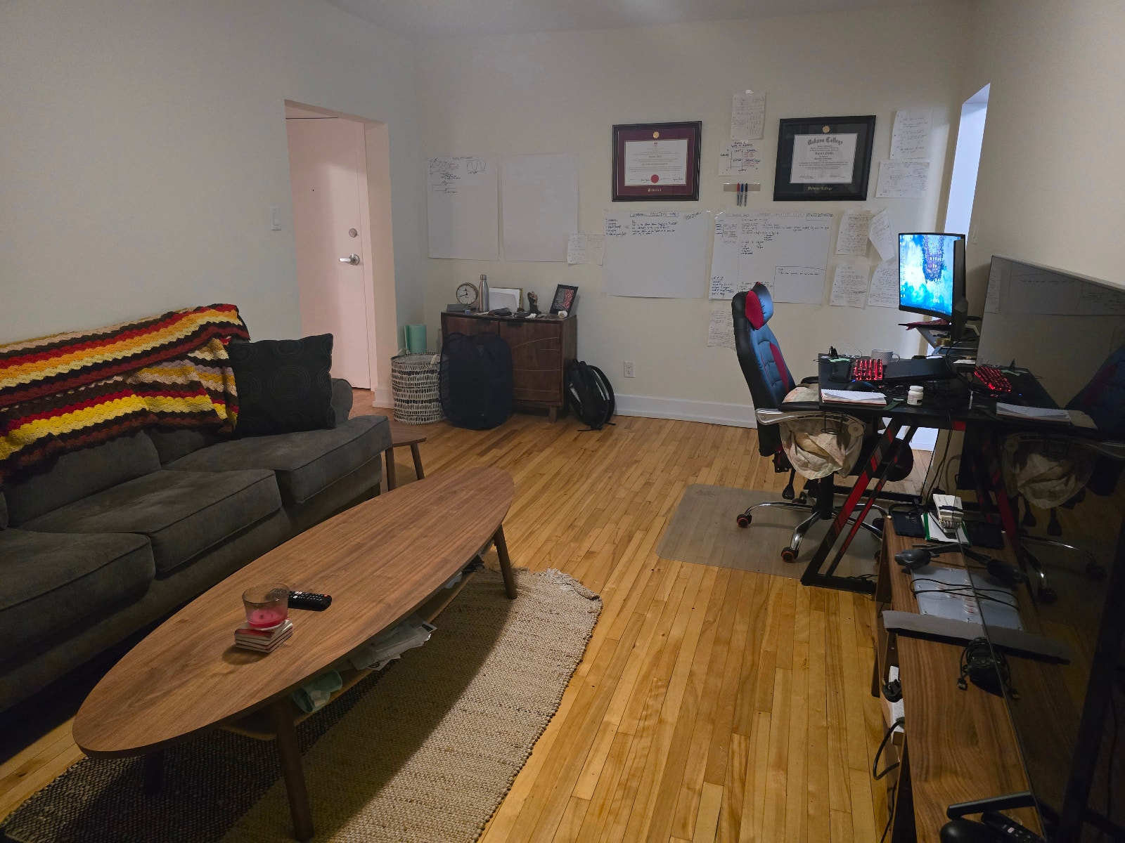 1 Month FREE, Downtown Apartment for Rent, $1515/month — photo 2
