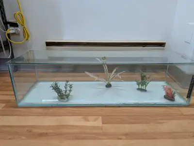 Aquarium 15g avec dessus vitré, View more