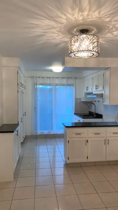 Appartement 4½ lumineux – Saint-Léonard (face au Parc Pierre-de-Coubertin) Superbe appartement 2 cha...