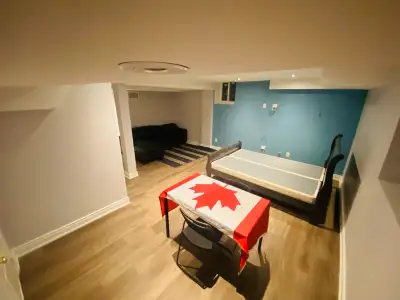 Walkout Studio Basement – Private Entrance & Utilities Included