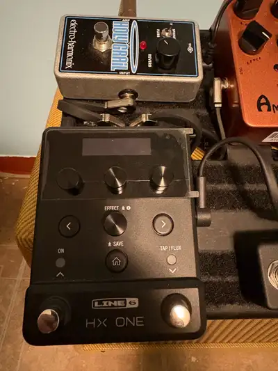 Line 6 HX One w/Rock Shots 2 button Aux, View more