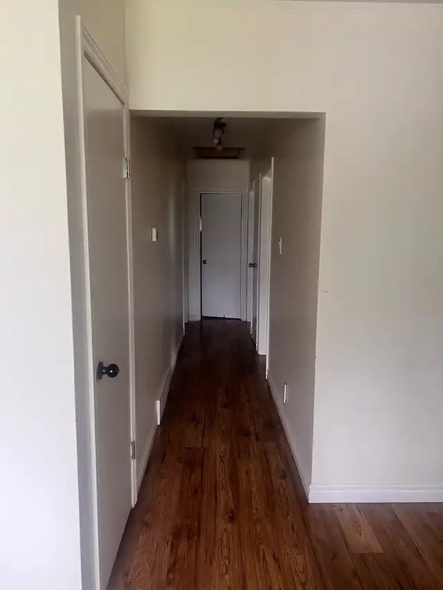 Private room near Fairview mall from July 1st62863325110145123