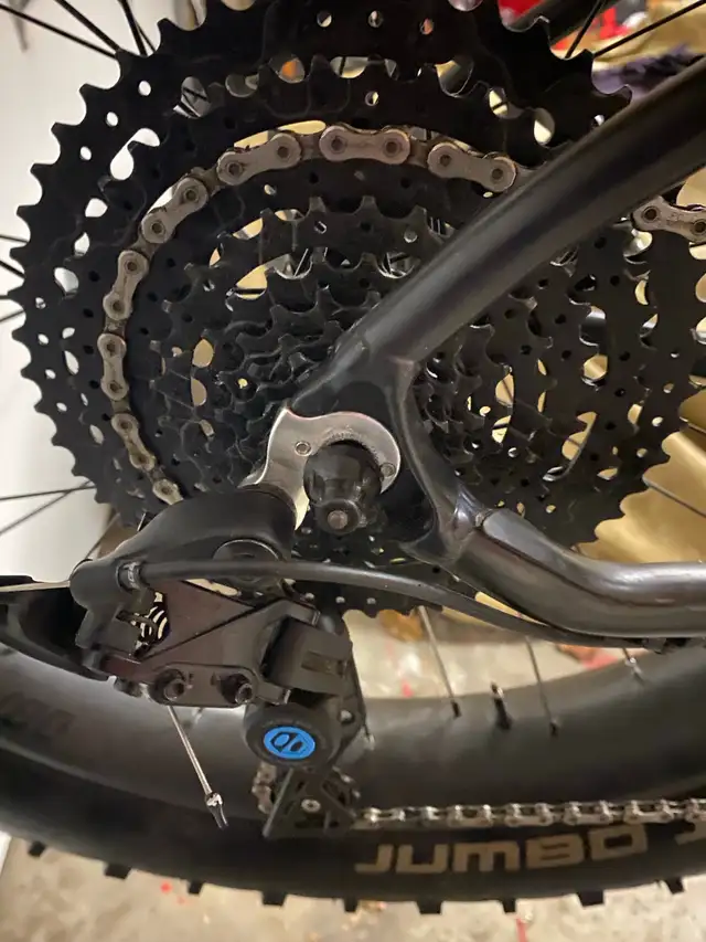 2020 Rocky Mountain fatbike in Mountain in Oakville / Halton Region - Image 10