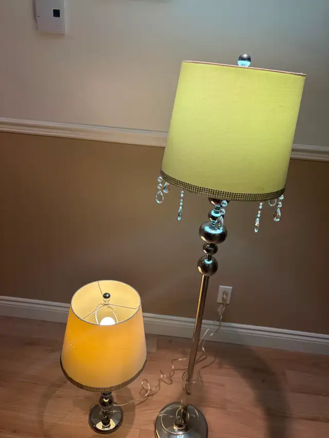 Ensemble de lampes décoratives avec cristaux in Indoor Lighting & Fans in Laval / North Shore - Image 5