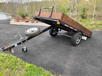 Tilt deck Utility trailer 5x9 ex condition $2200 902 930 2255 calls omly