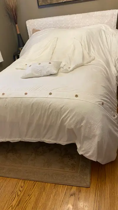  Queen Duvet Cover Set, View more