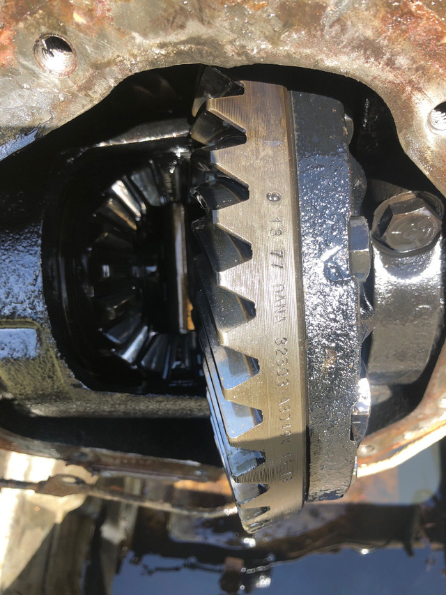 Ford Dana 60 in Transmission & Drivetrain in Kamloops - Image 2