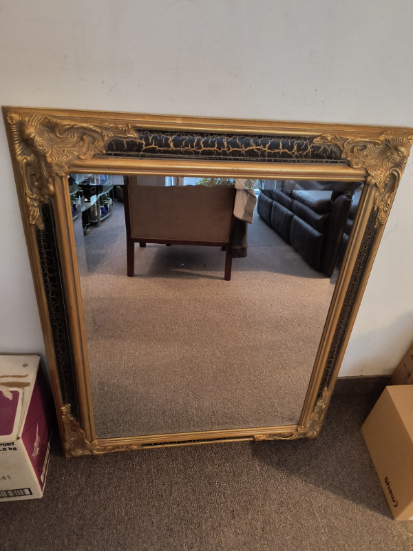 Decorative Mirror in Home Décor & Accents in Sault Ste. Marie