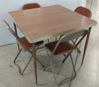 FOLDING TABLE AND CHAIRS SET