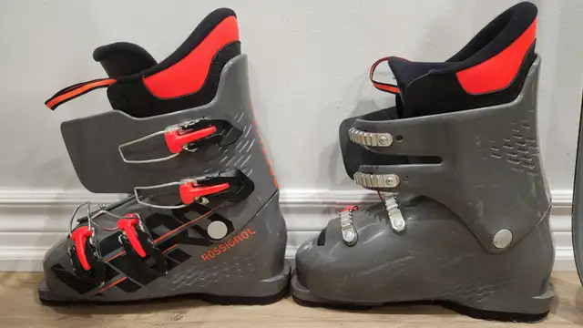Rossignol Ski Boots in Ski in Markham / York Region - Image 2