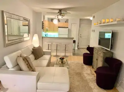 Furnished Open Concept 1Bed/1Bath Condo. Luxury Neighbourhood (Dunbar/4thAve). Dishwasher New. Walk-...