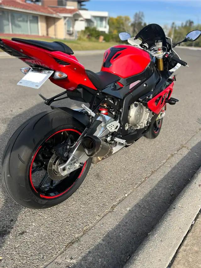 BMW S1000RR in Sport Bikes in Calgary - Image 8