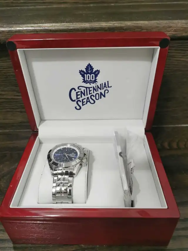 Toronto Maple Leafs Centennial Season Watch - $300 obo in Jewellery & Watches in Markham / York Region - Image 2