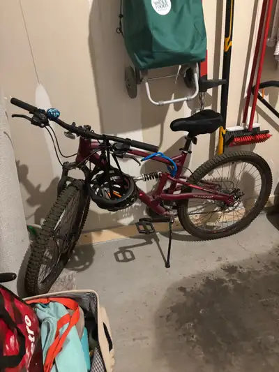 Used 3 months- original price 700$