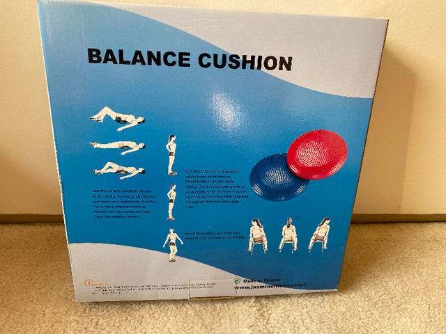 Balance cushion in Exercise Equipment in Mississauga / Peel Region