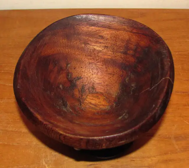 Vintage Authentic Ceremonial Kava Bowl From Solomon Islands63735877160705123
