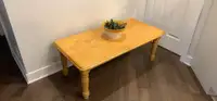 Table de salon en bois / table basse en bois