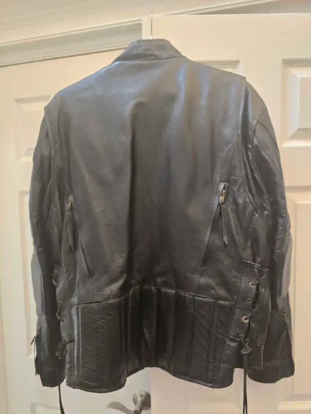 Men's XL Leather Motorcycle Jacket in Men's in Calgary - Image 3