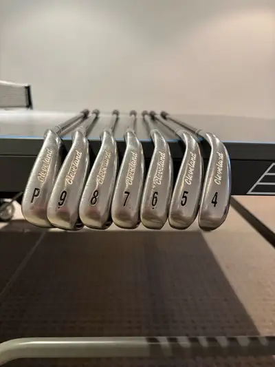 Right Handed Cleveland Launcher Iron set 4-p reg flex , View more