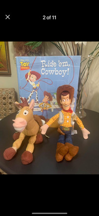 DISNEY’S ‘ TOY STORY ‘ CHARACTERS ! WOODY•BULLSEYE•STORY TIME ! 