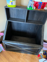 Large Wood toy box