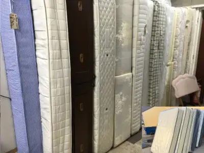 SALE QUEEN DOUBLE AND SINGLE SIZE USED MATTRESSES, View more