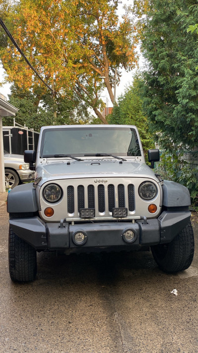 64000 KM   2011 JEEP WRANGLER   SPORT