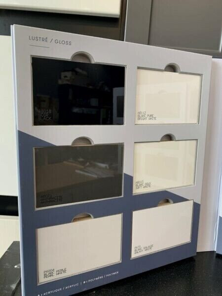 Acrylic cabinet doors in Hutches & Display Cabinets in Winnipeg - Image 3