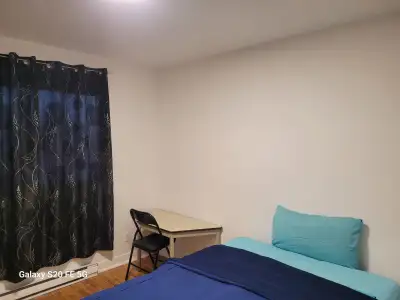 Room for rent-Chambre à louer. Langelier Metro. Available/Dispo