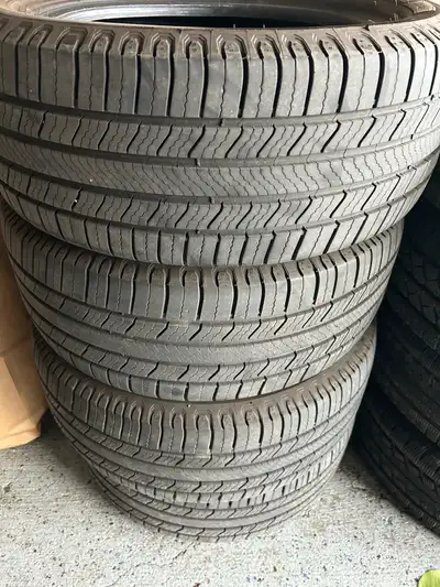 Selling 4 all season Michelin tires. No longer have vehicle. 7-7.5 mm 9-10/32. Like new . Bought in...