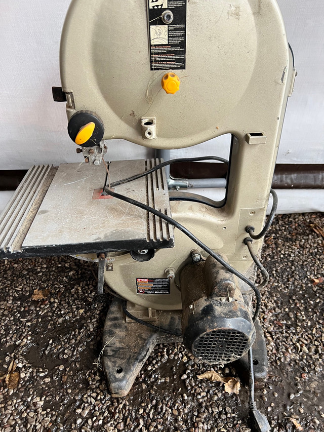 Ryobi 9” Band Saw in Power Tools in Barrie - Image 2