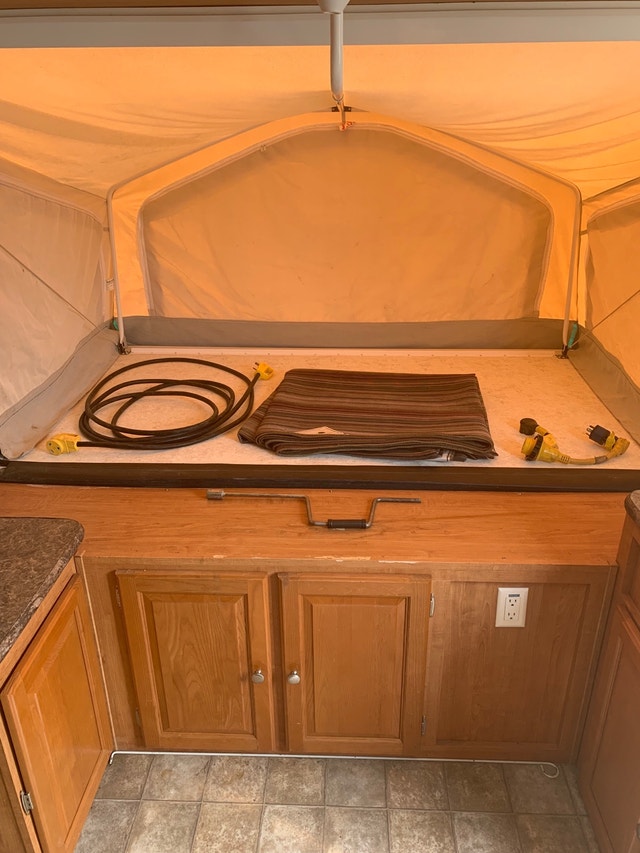 Hybrid Camper Trailer Shamrock by Flagstaff 23SS Travel Trailers