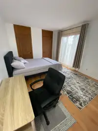 1 room for rent short term in a beautiful condo 5 minutes from m
