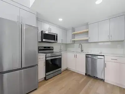 FOR RENT FOREST LAWN 3 BED 1 BATH